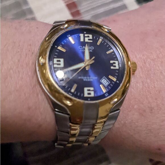 Men's Casio Edifice stainless steel watch - Picture 3 of 8